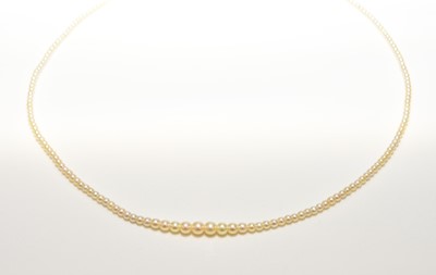 Lot 236 - An untested graduated pearl necklace