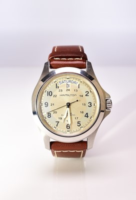 Lot 343 - Hamilton: A gentleman's stainless steel Khaki calendar wristwatch