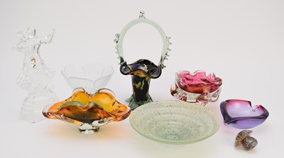 Lot 282 - Collection of 20th century art glass including vases and paperweights