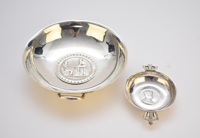 Lot 33 - An Edward VIII commemorative silver dish and a further silver dish