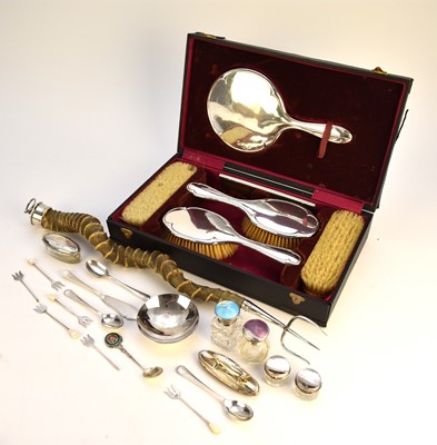 Lot 80 - A small collection of silver wares