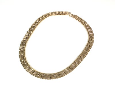 Lot 46 - A 9ct gold five bar link necklace