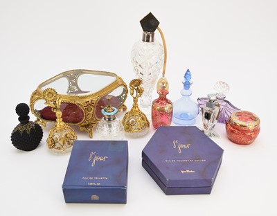 Lot 286 - A collection of perfume bottles and dressing table wares