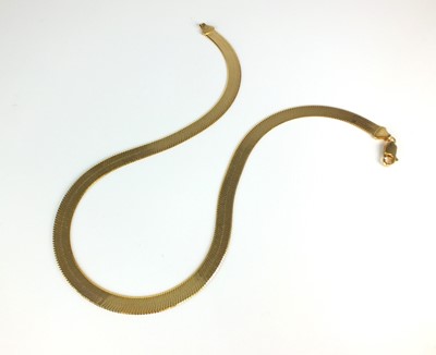 Lot 95 - A yellow metal flat link chain necklace