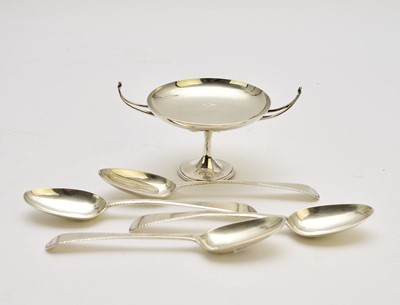Lot 18 - A set of the George III silver spoons, a further spoon and a bowl
