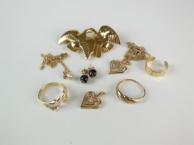 Lot 219 - A small collection of jewellery