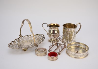 Lot 22 - A small collection of silver, white metal and plate
