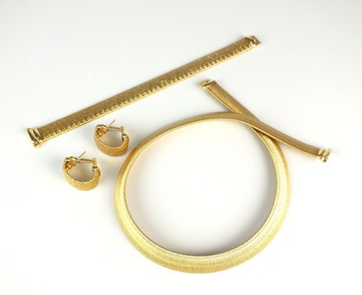 Lot 70 - A suite of Italian 'Roberto Coin' jewellery