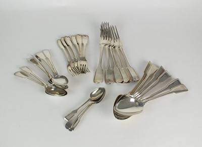 Lot 10 - A harlequin collection of Fiddle and Thread pattern silver flatware