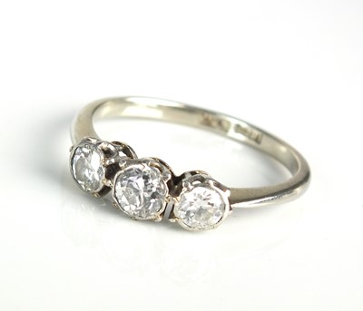 Lot 83 - A graduated three stone diamond ring