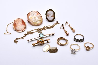 Lot 297 - A small collection of jewellery