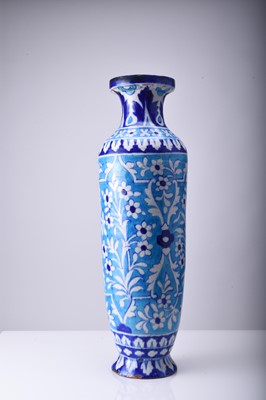 Lot 258 - A large Sind pottery vase, late 19th century