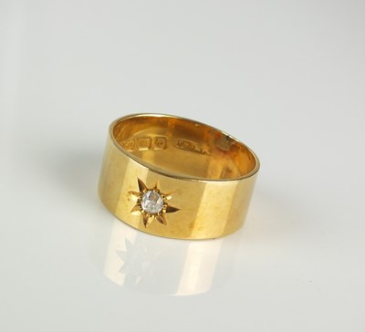 Lot 159 - A Gentleman's 18ct gold diamond ring