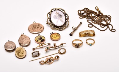 Lot 282 - A small collection of late 19th century / early 20th century plated jewellery