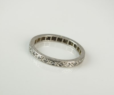 Lot 195 - A diamond set eternity band