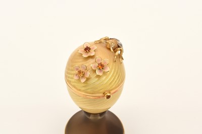 Lot 23 - Victor Mayer for Faberge; An 18ct gold, enamel, diamond, citrine and smoky quartz surprise egg