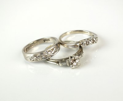 Lot 125 - Three diamond rings