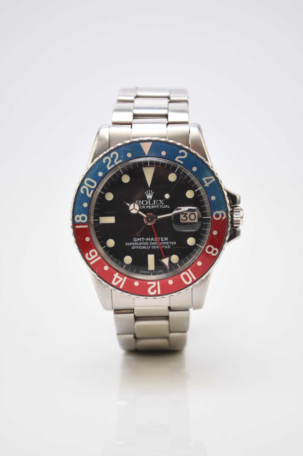 63 - Rolex: A gentleman's stainless steel GMT Master automatic calendar dual-time bracelet watch