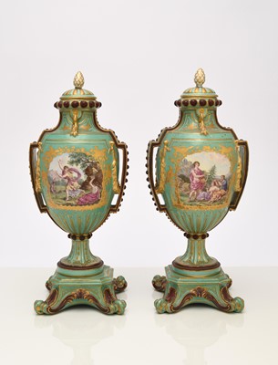 Lot 107 - A pair of Chelsea vases and covers, circa 1760s