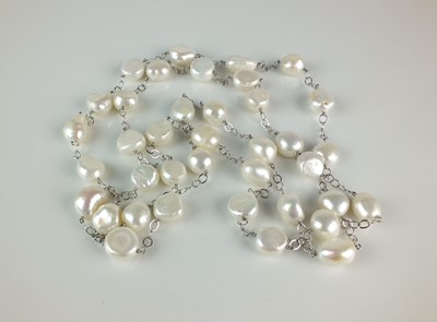 Lot 403 - A cultured freshwater pearl necklace