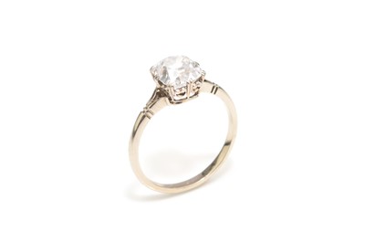 Lot 33 - An early-mid 20th century single stone diamond ring