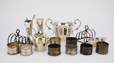 Lot 37 - A small collection of silver and plate
