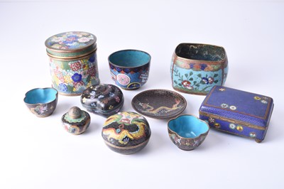 Lot 98 - An assembled group of Chinese cloisonne, 19th/early 20th century