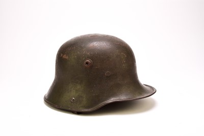 Lot 65 - Imperial German M16 combat helmet or 'stahlhelm'