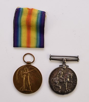 Lot 111 - WW1 Medal pair and other items