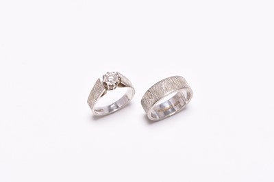 Lot 180 - Two 18ct white gold rings