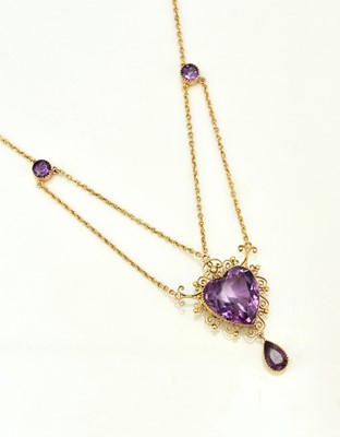 Lot 31 - An amethyst pendant necklace