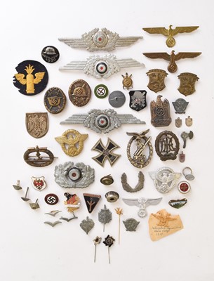 Lot 71 - Mixed lot of German and German style badges