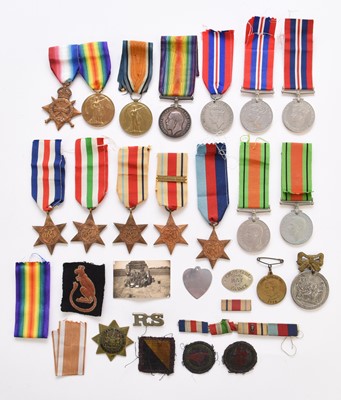 Lot 134 - Mixed medals including WW1 and WW2