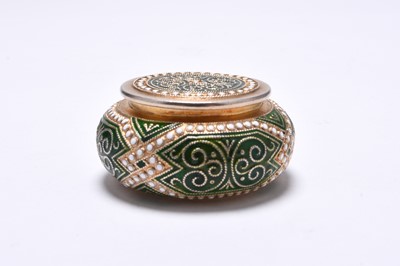 Lot 170 - A Norwegian silver gilt and enamel pill box by Marius Hammer