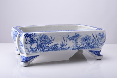 Lot 205 - A Japanese Seto blue and white porcelain jardiniere, Meiji era