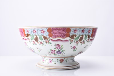 Lot 83 - A Chinese style porcelain armorial footed bowl by Emile Samson