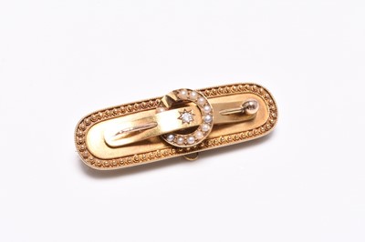 Lot 421 - An early 20th century 15ct gold diamond and pearl bar brooch