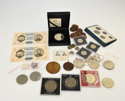 Lot 254 - A small collection of UK and foreign coinage