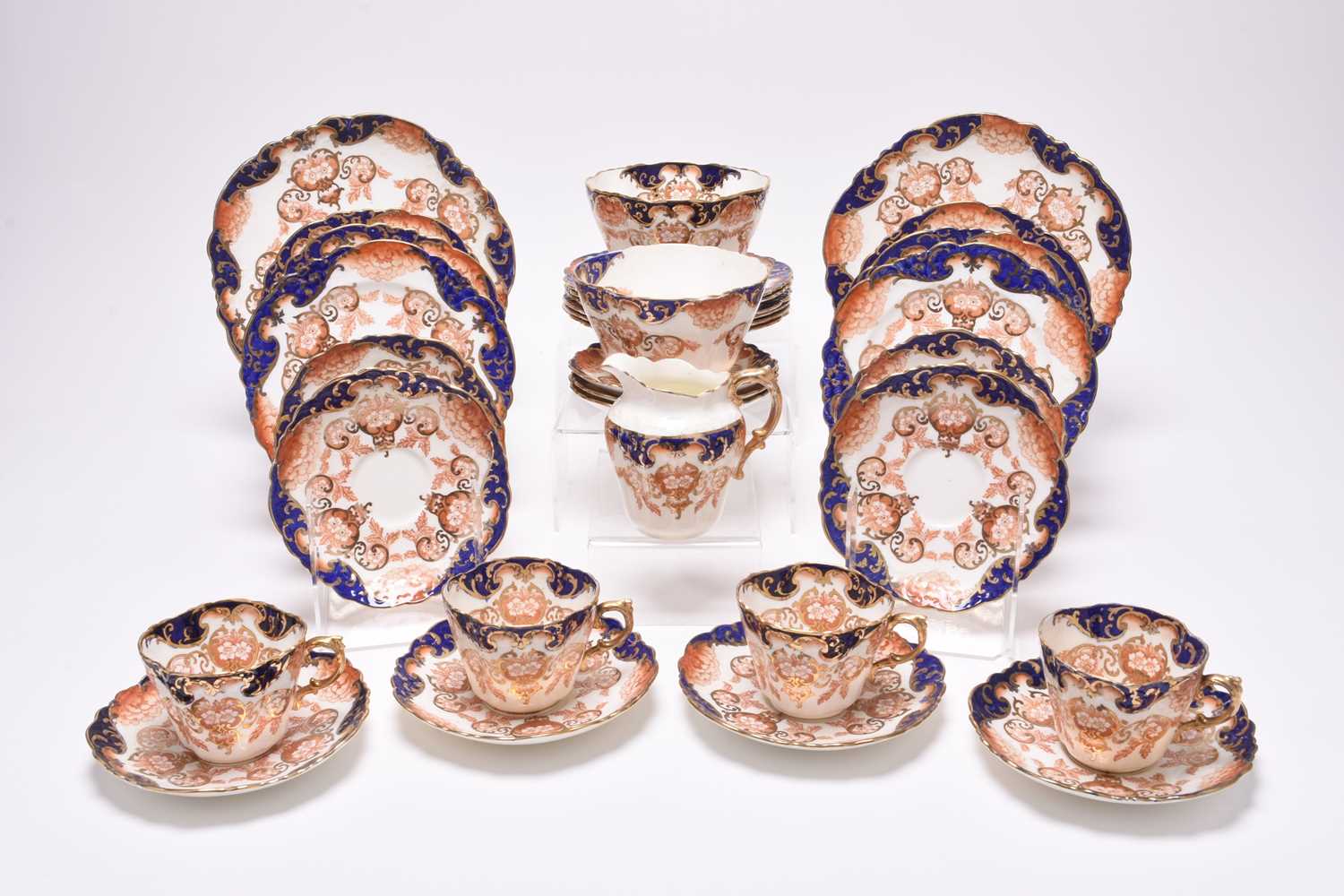 Lot 17 - An Aynsley imari tea service, circa 1900-1910