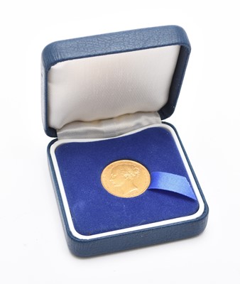 Lot 299 - Victoria Gold Young Head Sovereign, shield back, dated 1863, within fitted case