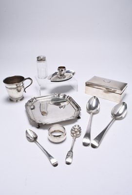 Lot 52 - A small collection of silver