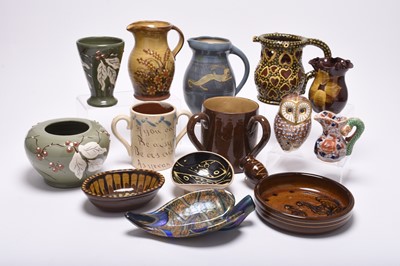 Lot 99 - A quantity of slipware and other ceramics