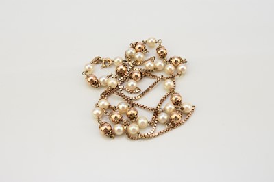 Lot 290 - A 9ct gold cultured pearl set necklace