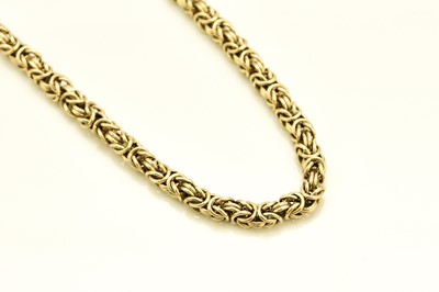 Lot 48 - A 9ct gold chain necklace