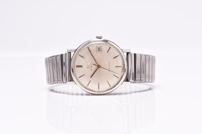 Lot 490 - Omega: A gentleman's stainless steel Geneve wristwatch