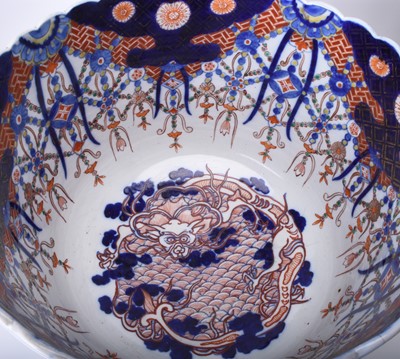 Lot 215 - A very large Japanese Imari bowl, Meiji era