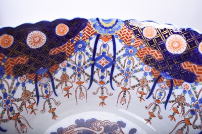 Lot 215 - A very large Japanese Imari bowl, Meiji era