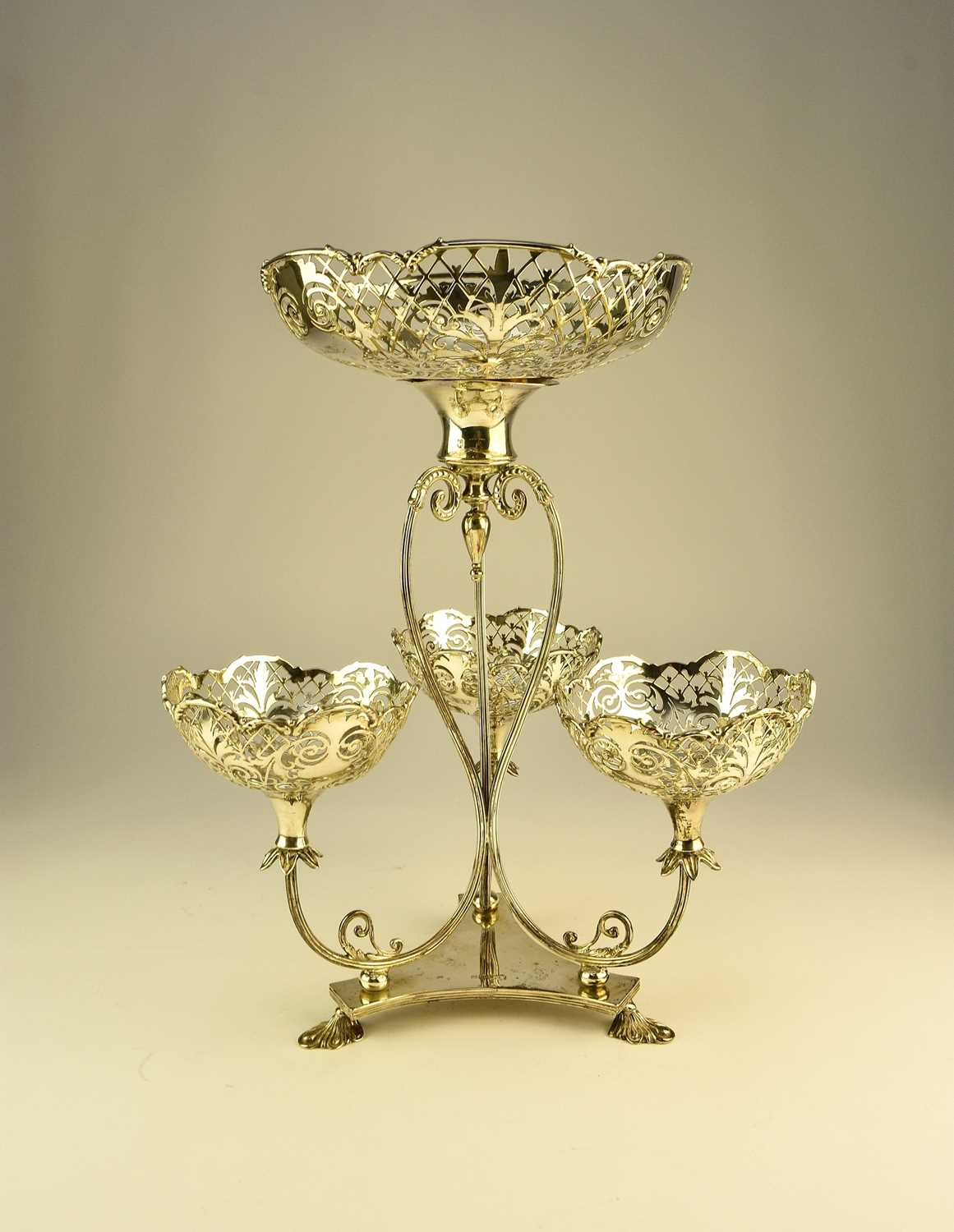 Lot 15 - An Edwardian silver epergne