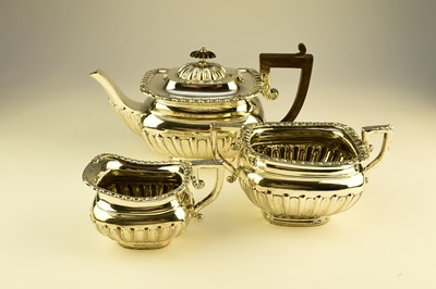 Lot 16 - An Edwardian three piece silver tea service