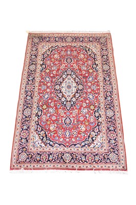 Lot 257 - A Kashan rug